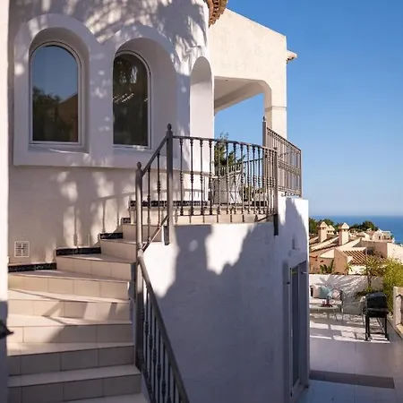 Casa Blanca Villa